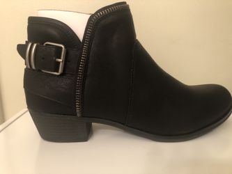 NEW Black Ankle Boots