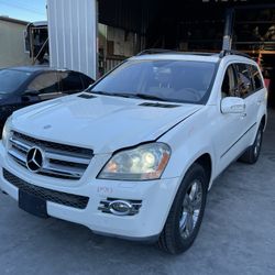 Parting out! 2007 Mercedes GL450 For Parts!