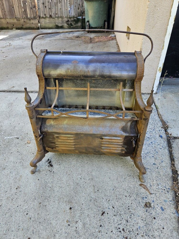 Antique Gas Or Propane Heater ( Vintage )
