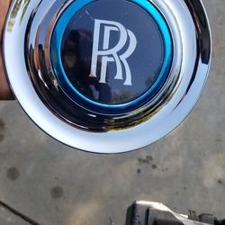 Rolls Royce Floating Hub Cap