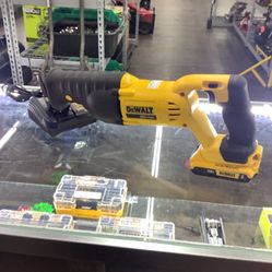 Dewalt Sawzall 20 Volts 