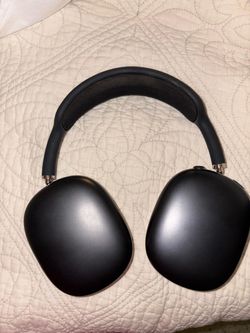 AirPods Max with Smart Case