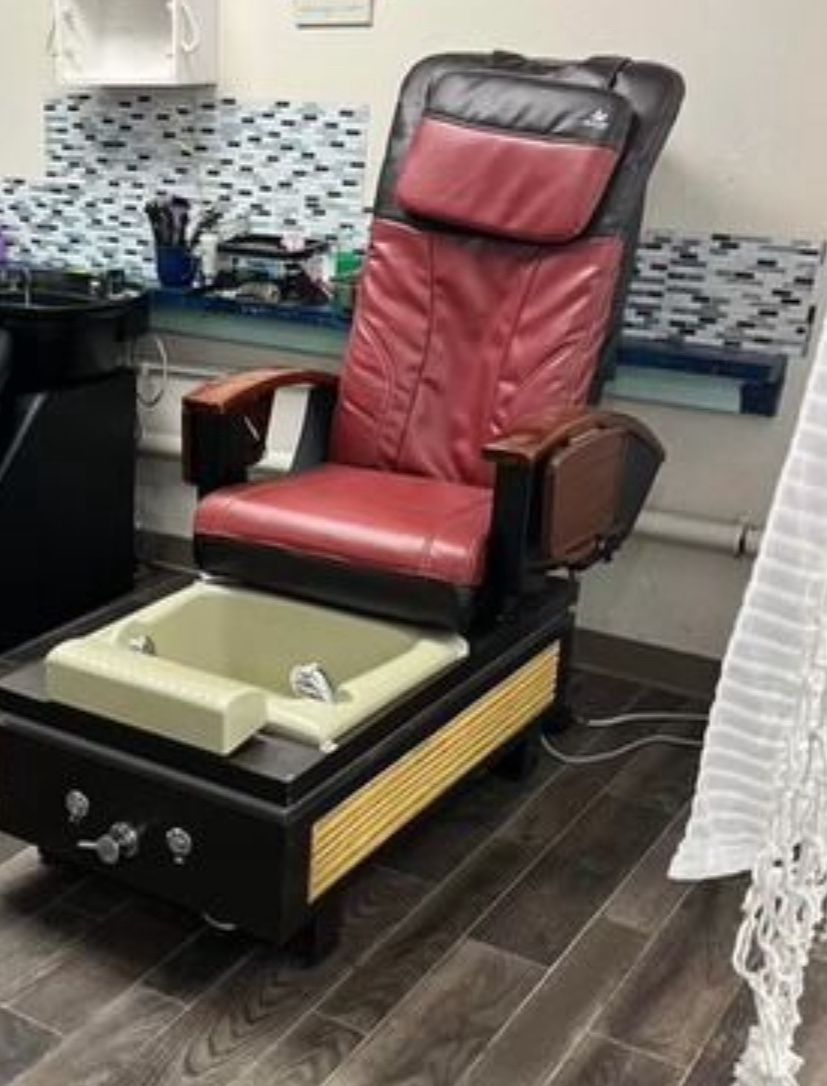 Beauty Salon Equipment
