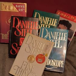 6 Danielle Steel Fiction Hardcover Books