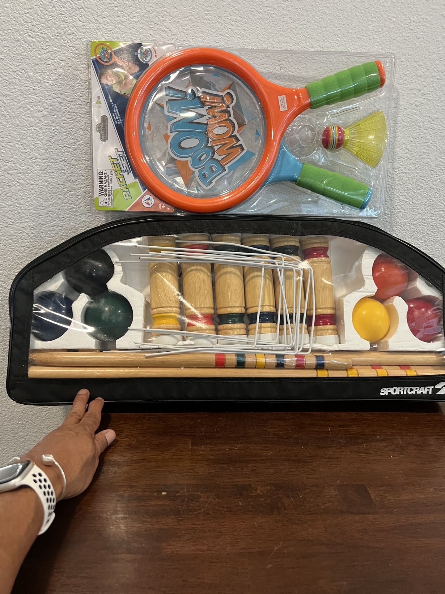 2 Games Croquet Set With Cardin Bag And Raquet Set