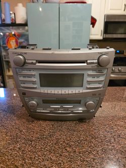 2007-2011 Toyota Camry Hybrid radio &climate controls