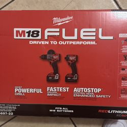 Milwaukee Drill and Impact Set