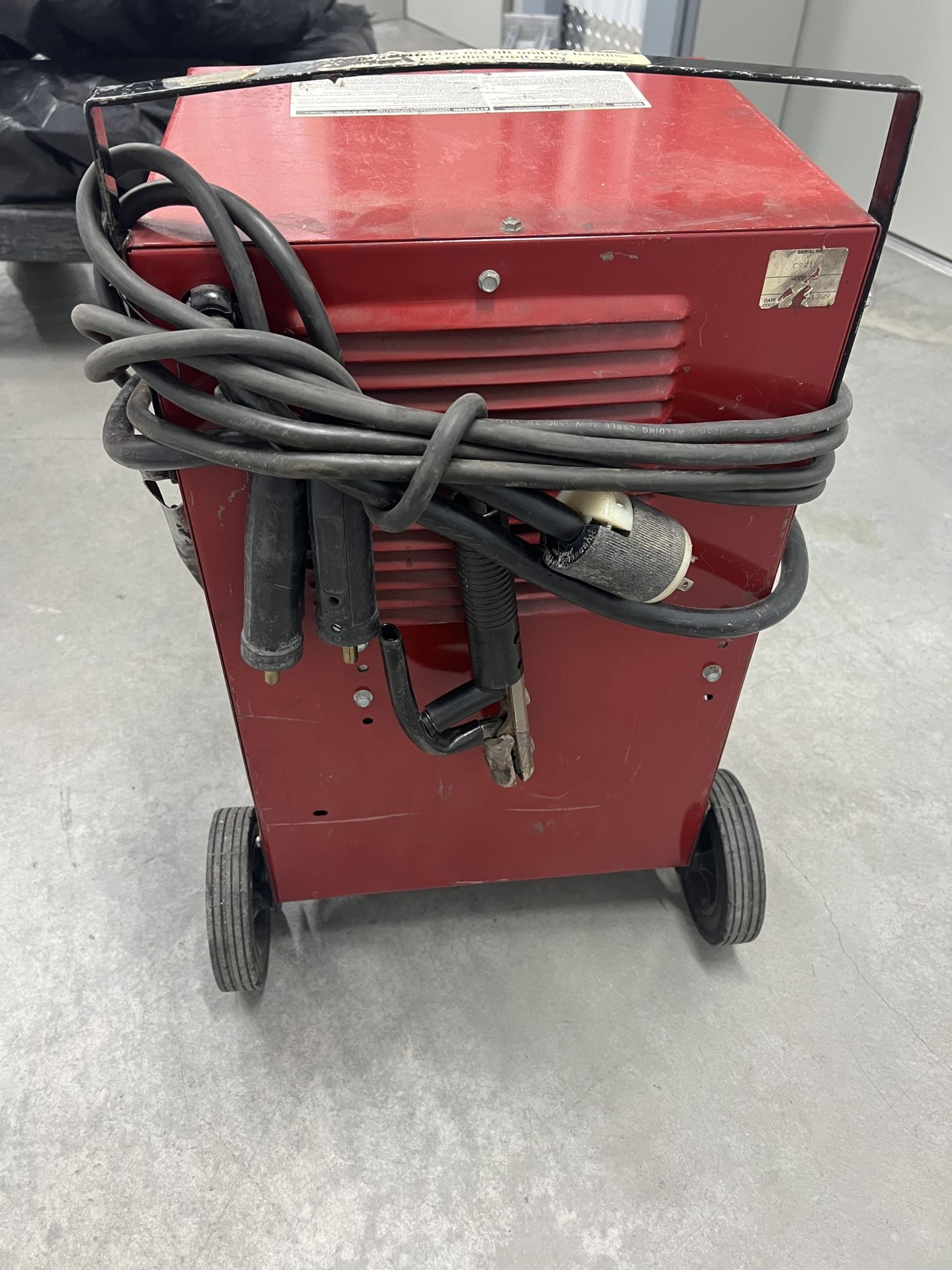 Century 230/140 AC/DC Welder with extension cord and air needle scaler