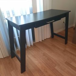 Black Wood Table