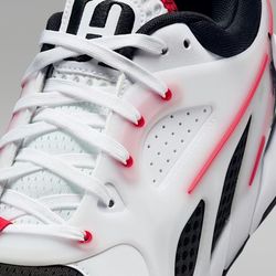 Men Low Top Jordan 