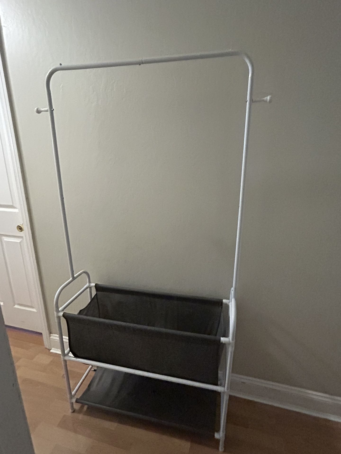 Cloths Rack