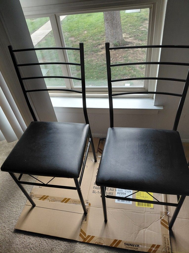 Kitchen Chairs 2/$20 Cash Pick Up Northeast Philly  Still Available Don't Ask No Delivery 