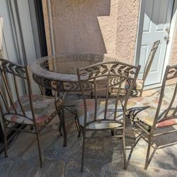 Table With 4 Chairs