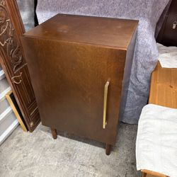 Cabinet/Vintage cabinet/wood cabinet/one door cabinet
