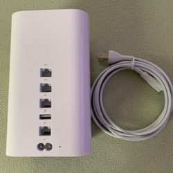 Like New Apple Airport Extreme 6th Gen 512mb AC Router