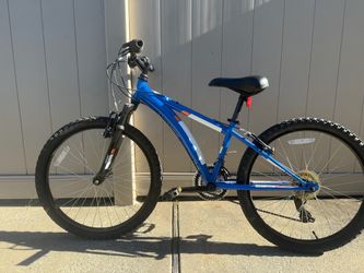 Diamondback cobra 24 inch mountain bike