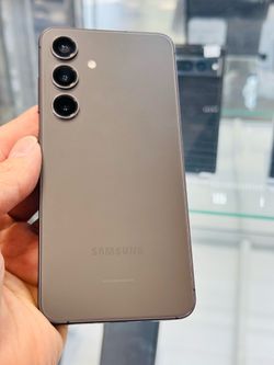 Unlocked Samsung Galaxy S24  | Desbloqueado