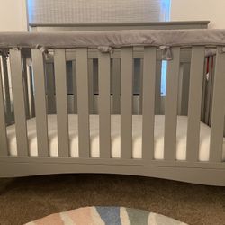 Graco crib and changing table 