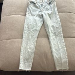 Levis Jeans, Wedgie, Light Wash, Size 28