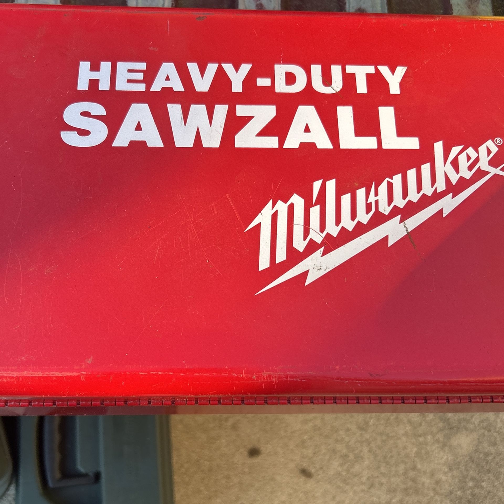 Milwaukee Sawall