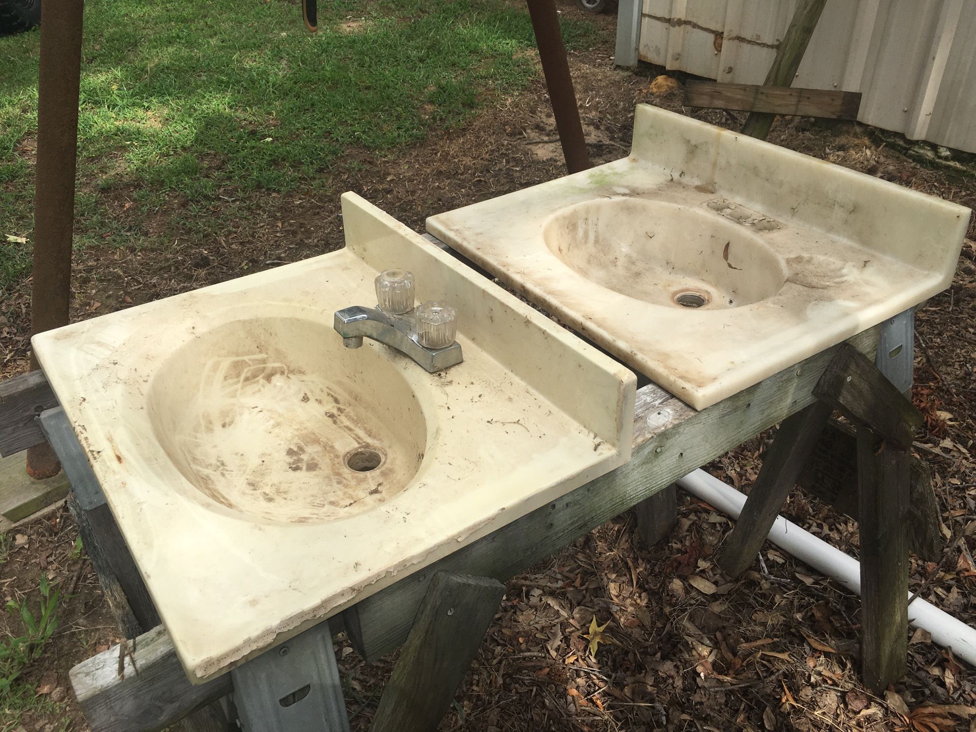 2 sinks Going to the Dump SOON