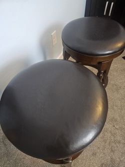 Set of 2 Round Bar Stools