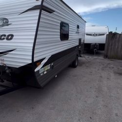 Rv Jayco Año 2022 De 19.5 Pies Ubicado 9850 Nw 27 Ave Miami Fl 33147 O 786:957:9369 