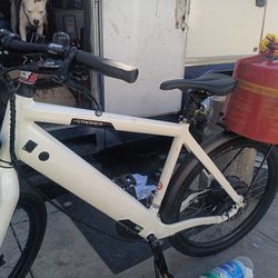 Stromer St1 Used Electric Bike Just Had It In The Shop For A Complete Tune Up Brakes Brand New I've Also Got The Upgraded Gold Battery And 2 Chargers