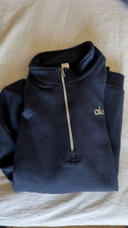 Alo Yoga Half-Zip Pullover Sweatshirt and sweat pants