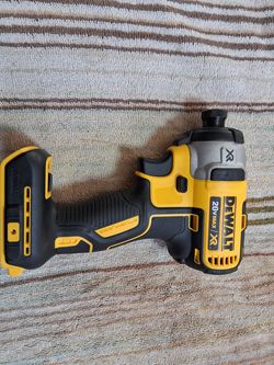 DEWALT BRUSHLESS XR 20V 1/4" IMPACT DRIVER TOOL ONLY NEW
