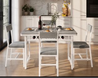 Table  with 4 chairs  like  new