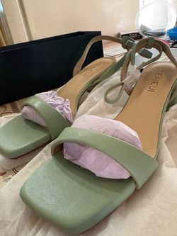 Dress shoes