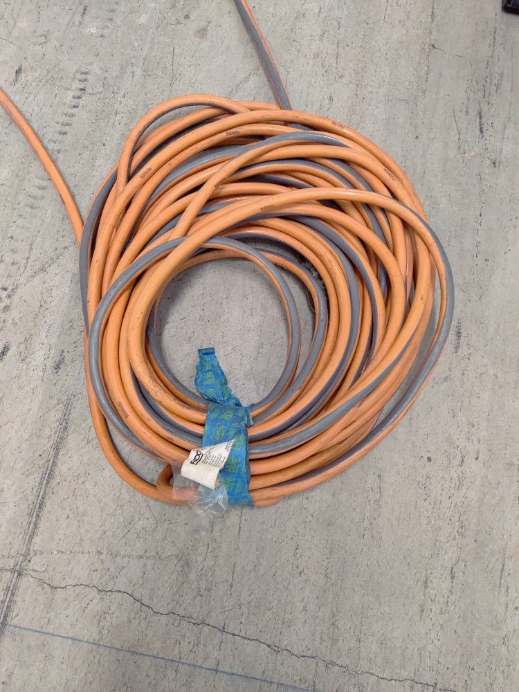 Ridgid 100 ft Contractor Grade 12 Gauge Indoor/Outdoor Extension for