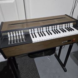 Vintage Electric Accordion Reed GTR Organ Piano Model No. 7310 - Working Condition