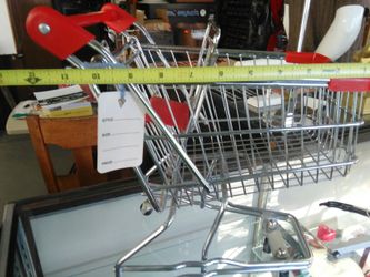 11 inch shopping cart $15 Everson Washington - $15 (Everson, WA 98247)