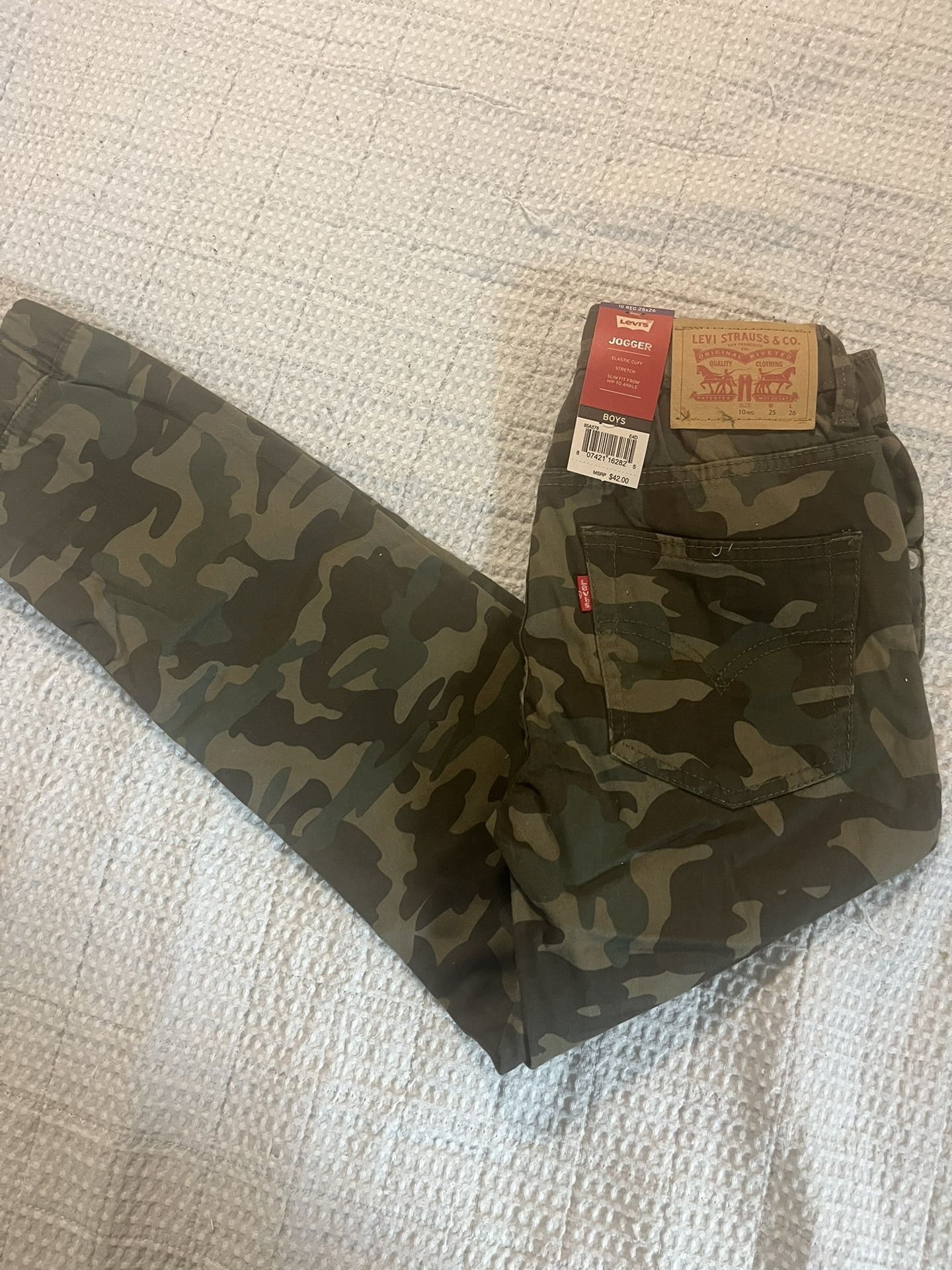 Levi’s Jogger Size 10 New 