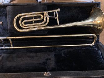 Holton Trombone TR680 Plus A Trombone Stand.