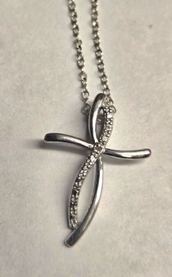 925 Sterling Silver Twist Cross Pendant Necklace With Clear Cubic Zirconia 18"