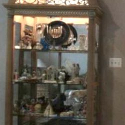 Vintage Colonial Curio Cabinet