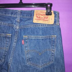 Levi 501.  W29 L34. Button Fly Jeans,New Condition