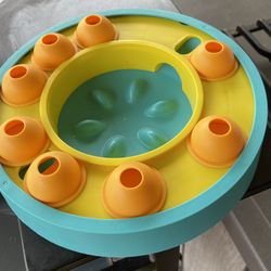 Puppy feeder_trainer