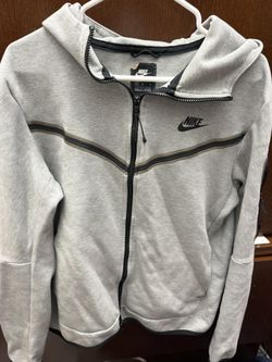 Nike Tech M
