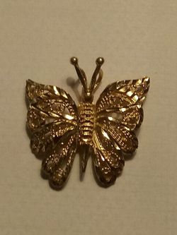 14k solid gold butterfly pin or pendant 2.8 grams