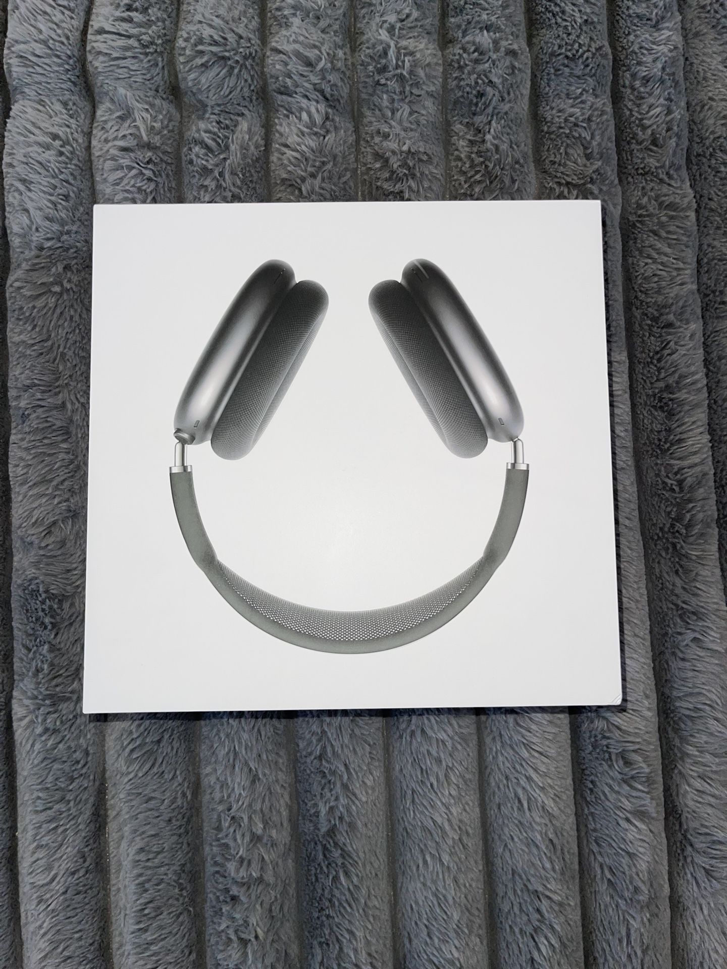 APPLE AIRPOD MAX HEADPHONES