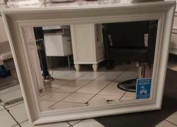 Style Selections White Framed
Wall Mirror (26 in * 32 in)