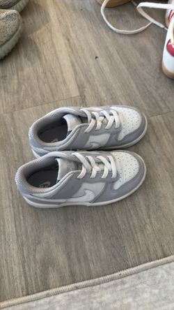 Nike Grey Dunks 9c