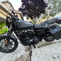 2022 Harley Davison Iron 883 (sportster)