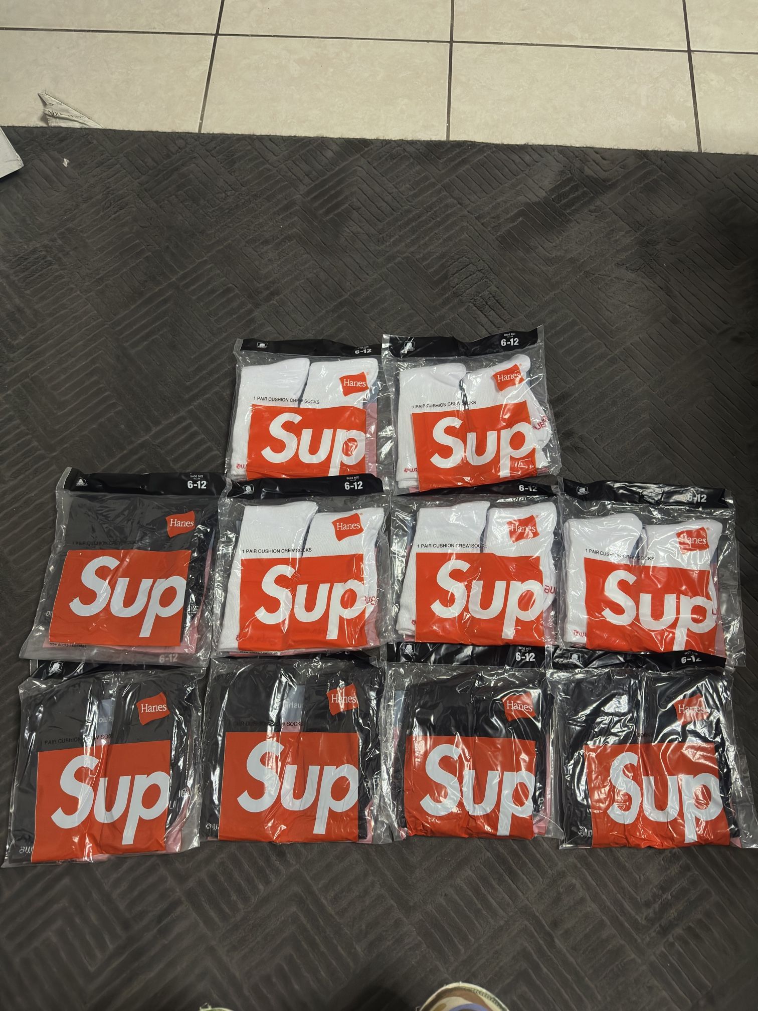 Supreme Socks