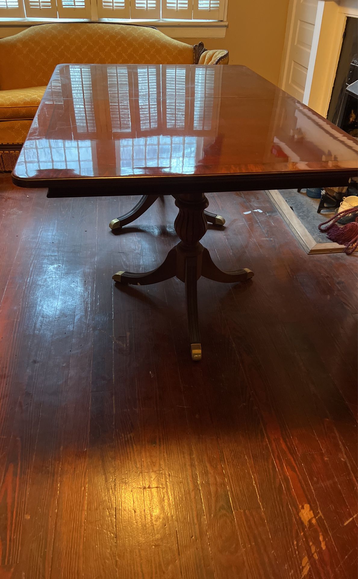 Dining Table 450 Has two Leaves that are Not in the Pictures 68”x44”without Leaves 33”x44