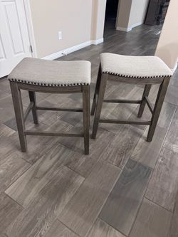 Grey barstools